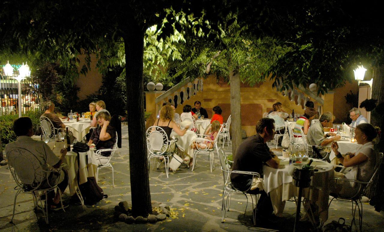 Hotel Andria La Seu d'Urgell Exterior foto